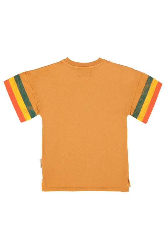 Sukienka T-shirt | camel w/ multicolor stripes